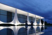 The Architecture of Oscar Niemeyer